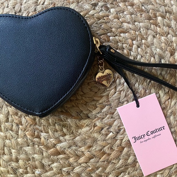 NEW JUICY COUTURE Black Velvet Licorice Heart Zip Around Wristlet 🩷 - Picture 5 of 7